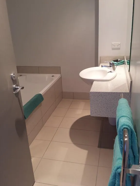 Cathedral Junction Three Bedroom Apartment Christchurch