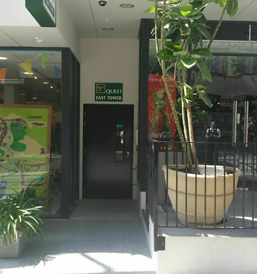 Cathedral Junction Three Bedroom Apartment كريستتشيرش 0*,